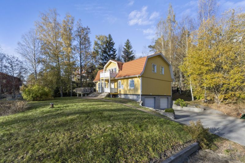 Montering av taksäkerhet & takstege 3 plansvilla. Heby Uppland